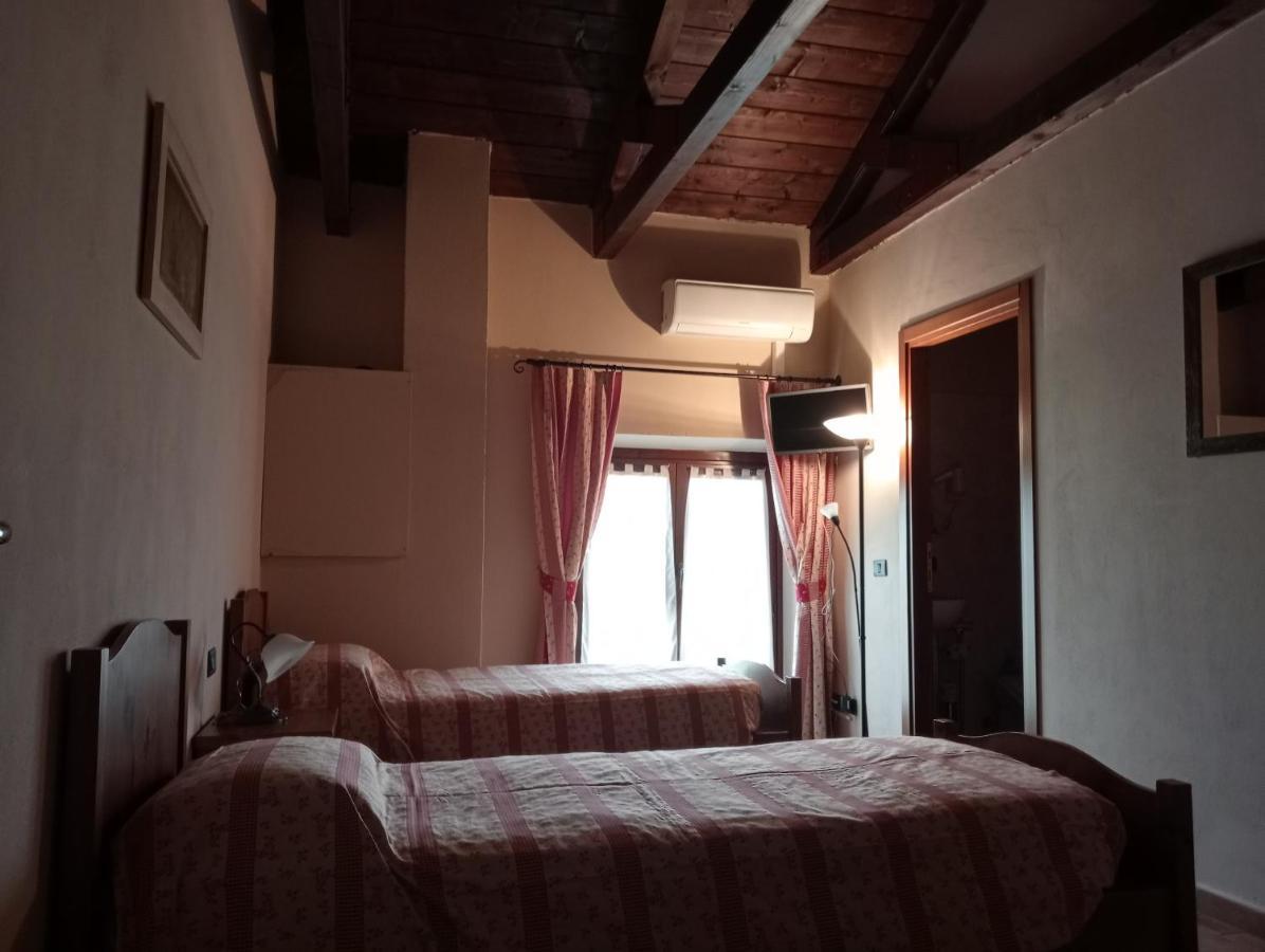 Agriturismo Raimondi Cominesi Amilcare Garlasco Exterior foto